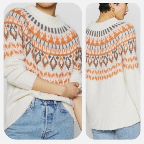 aerie Sweaters - Aerie White and Orange Patterned Crew Neck Sweater